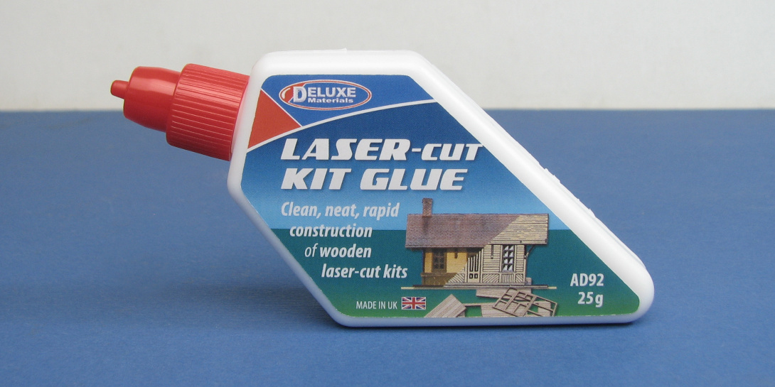 DM 00-00 Deluxe Materials Laser Kit Glue Designed specifically for laser cut kits. Recommended for our N gauge and TT:120 range of kits.